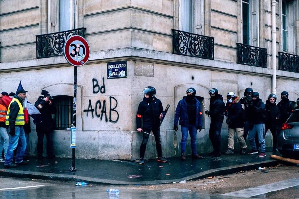 ACAB, Invalides