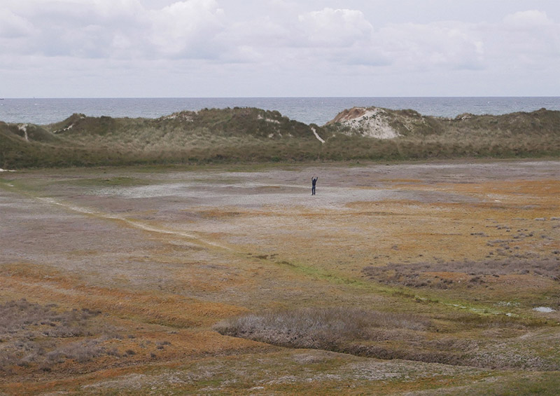 Sylvain Prunenec - Traversée transcontinentale - Improvisation au Palud de Tréguennec (Finistère), avril 2019. © Sophie Laly