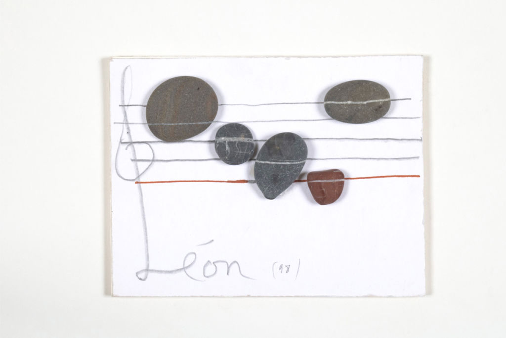Jean Dupuy, 1998 pierres, crayon et acrylique sur papier contrecollé sur bois, 11,5 x 15 cm (Photo : Nicolas Calluaud)