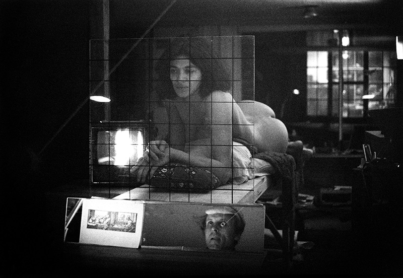 Jean Dupuy, Perspective DuDu performance avec Olga Adorno lors de Grommets #4, Grommets Studio, New York, avril 1977 (Photo : Babette Mangolte)